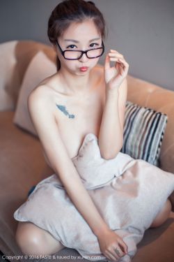 女班长给我看她小积积作文